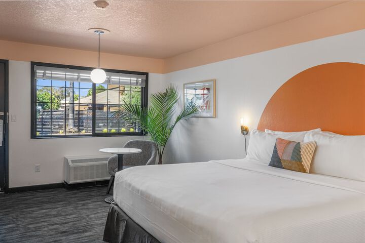 The Sandman Santa Rosa Sonoma an Ascend Collection Hotel