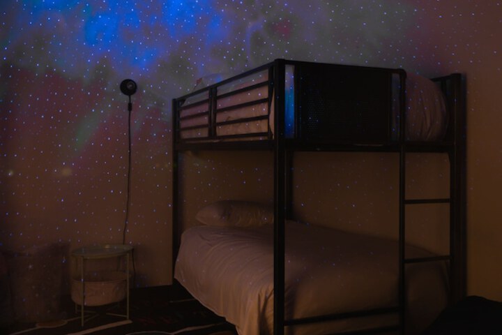 Room 33 of 45