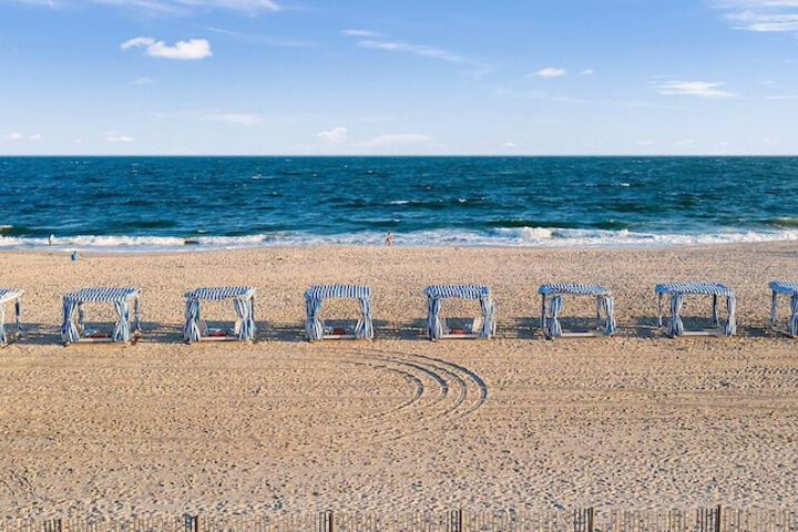 La Mer Beachfront Resort
