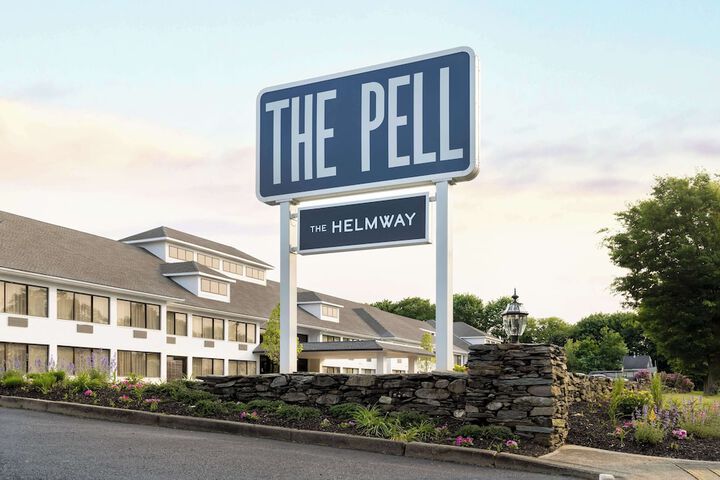 The Pell - Part of JdV by Hyatt