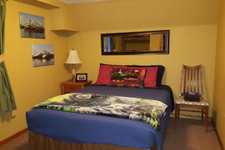 Kodiak Russian River Lodge