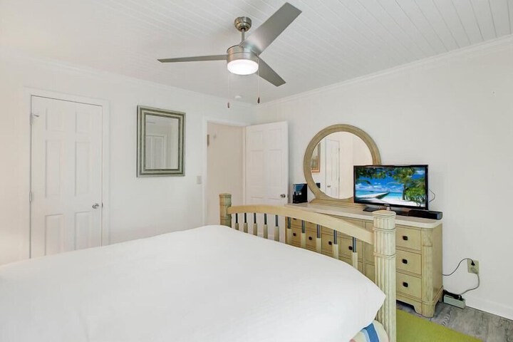 Racquet Club 35 by Wild Dunes in Resort Core