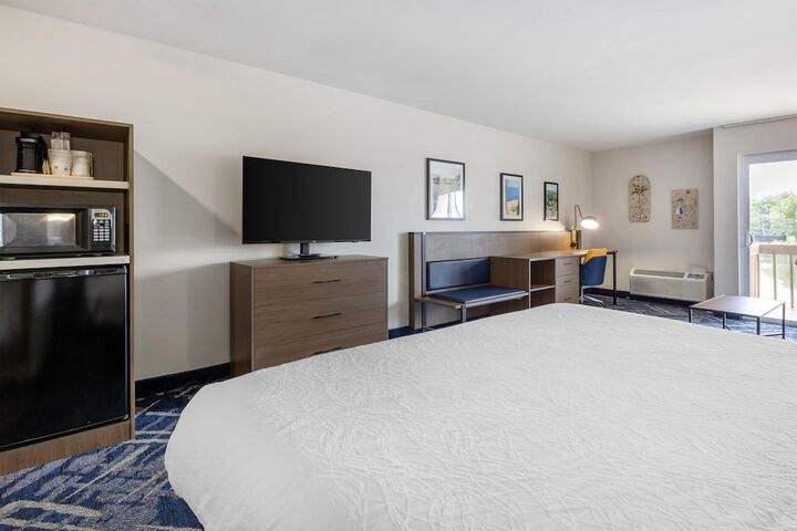 Best Western Indian Oak