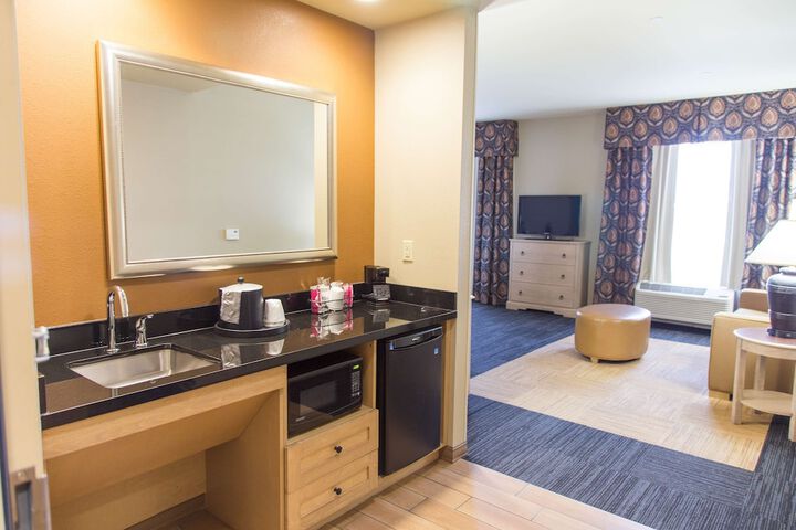 Room 52 of 65