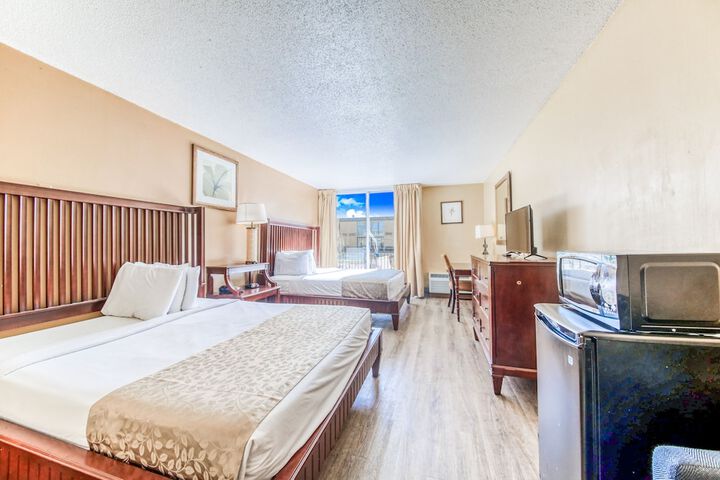 Room 33 of 58