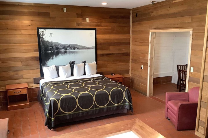 Room 30 of 42