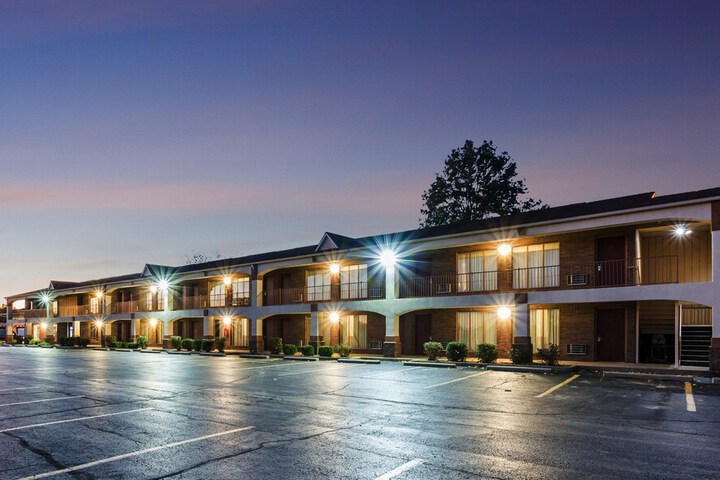 Hotel 5 of 24