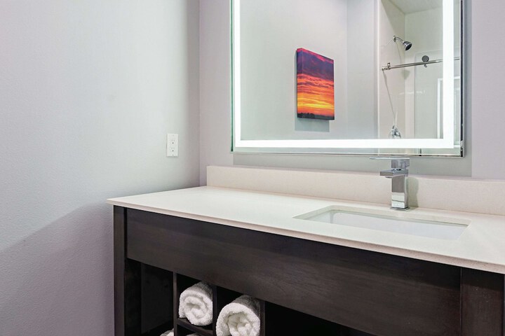 La Quinta Inn & Suites by Wyndham Dallas - Wylie