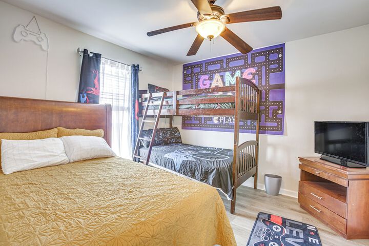 Spacious Family-friendly Home in Denham Springs!
