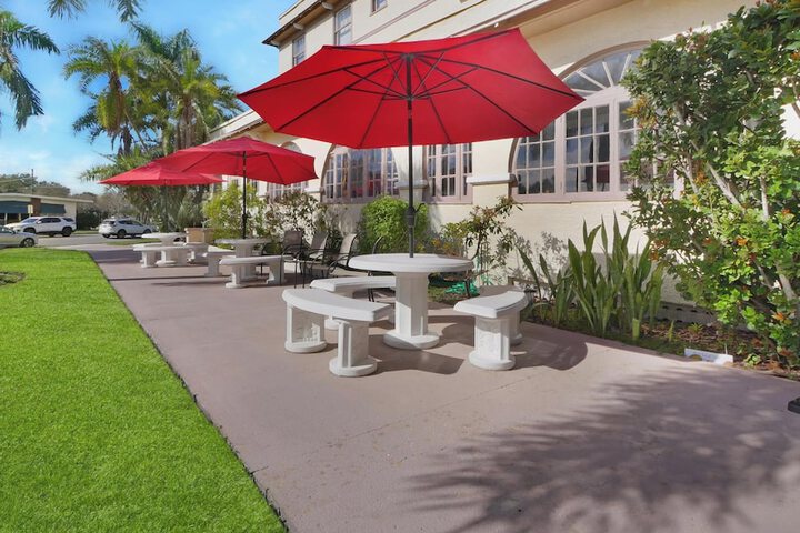 Crystal Bay Historic Hotel