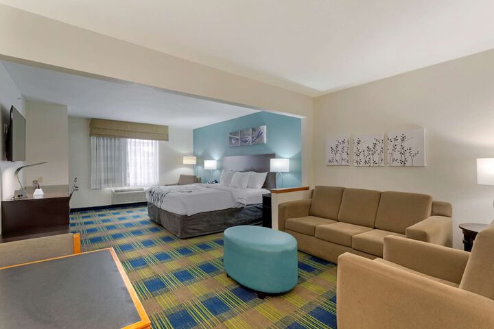 Room 18 of 40