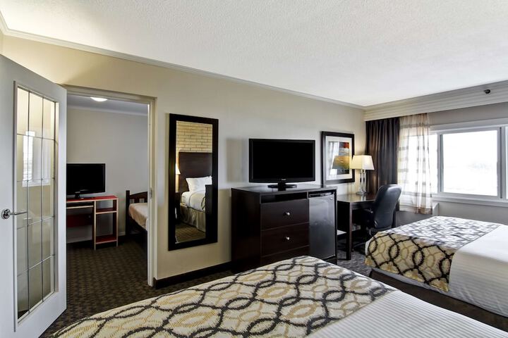 Room 16 of 54