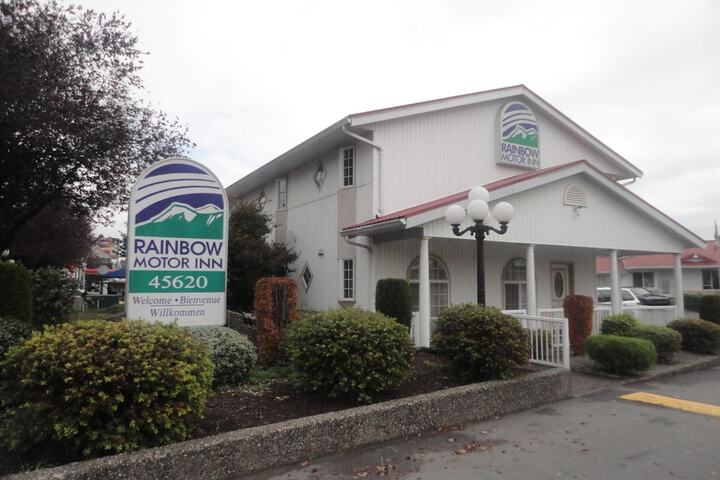 Rainbow Motor Inn