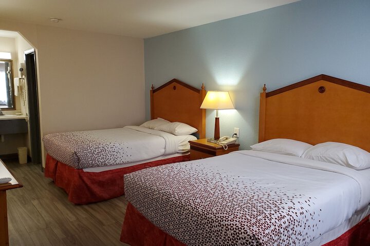 Room 32 of 54