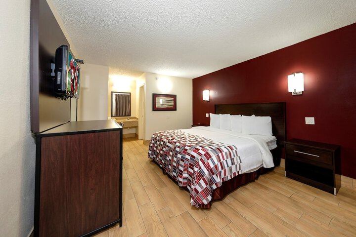Room 29 of 33