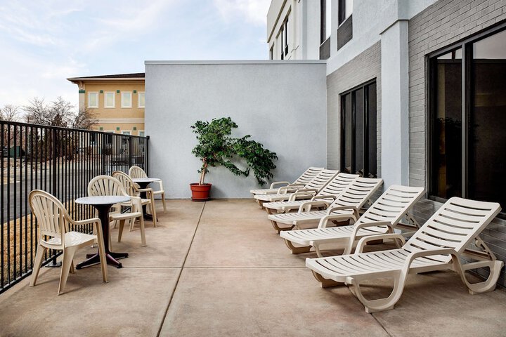 Terrace/Patio 25 of 26