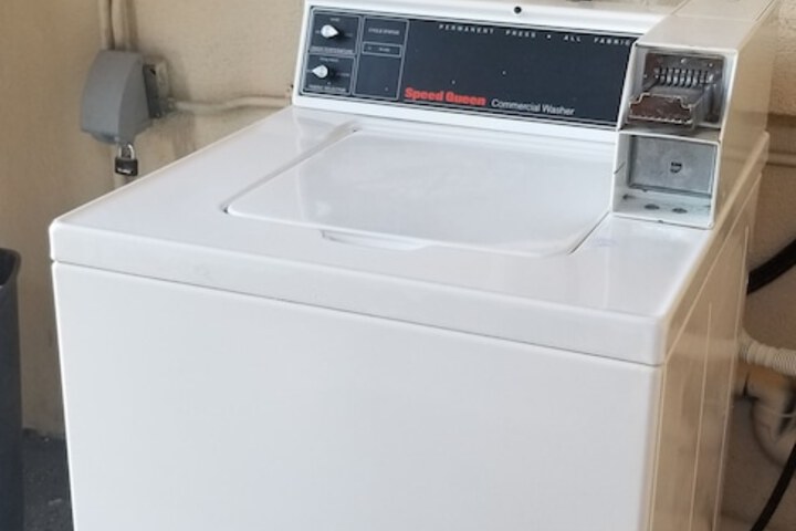 Laundry 21 of 23
