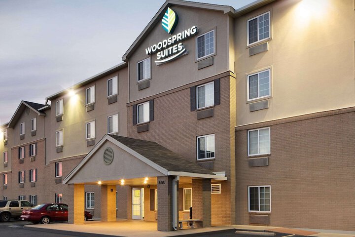 Hotel 8 of 59