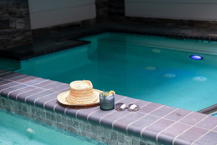 Pool 12 of 488