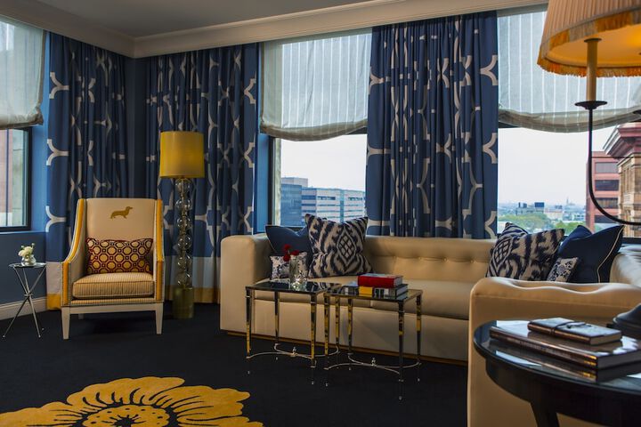 Room 53 of 109