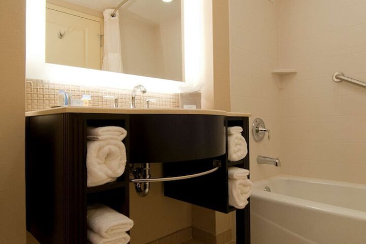 Room 20 of 62