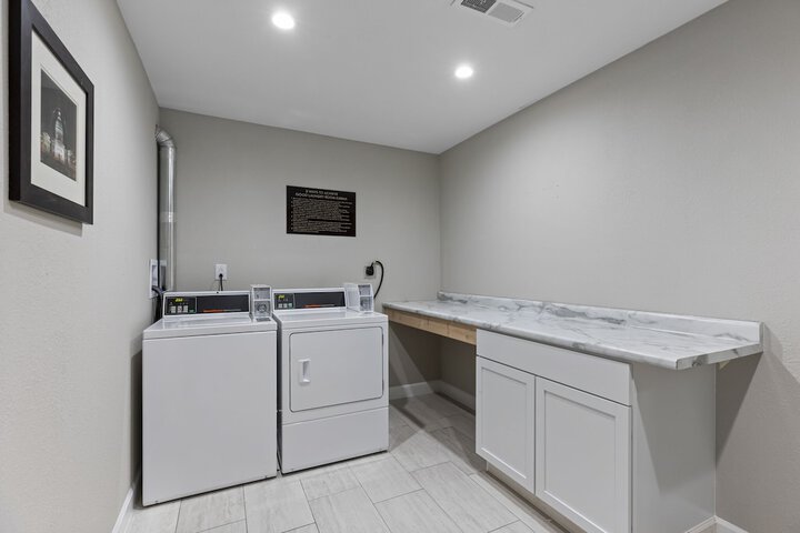Room 11 of 29