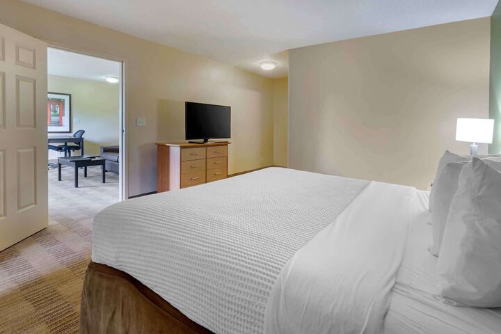 Room 14 of 30