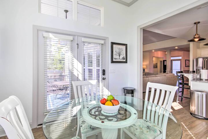 North Augusta Getaway w / Large Deck & Yard
