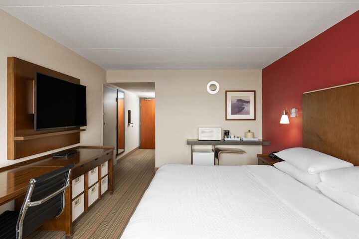 Lakeview Signature Trademark Collection by Wyndham