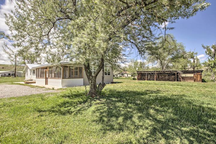 Idyllic Gem: Screened Porch 1 / 2 Mi to River!