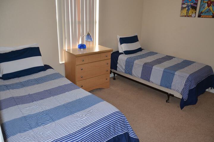 Room 16 of 16