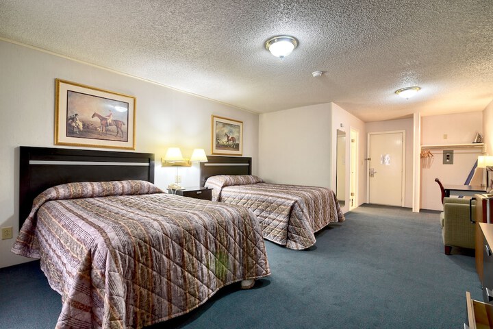 Roosevelt Inn and Suites Saratoga Springs