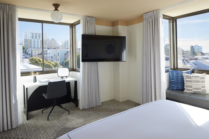 Room 56 of 77