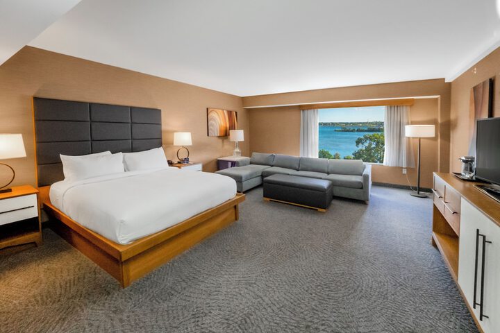 DoubleTree by Hilton Hotel Niagara Falls New York