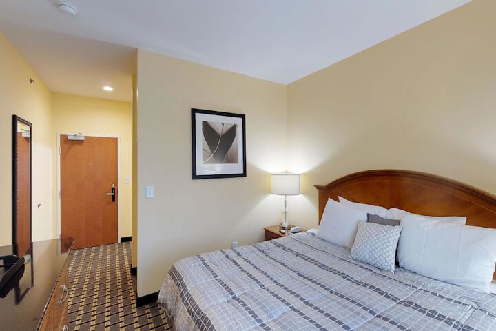 Room 6 of 29