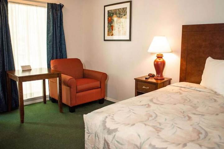 Wayfarer Inn Woodward