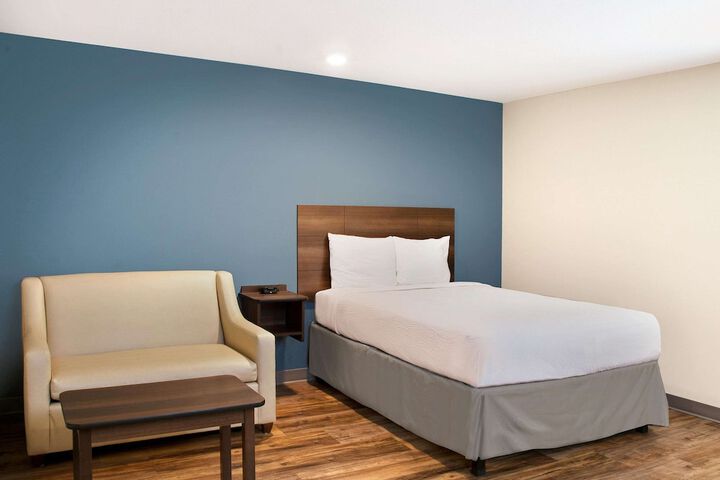 Room 21 of 27