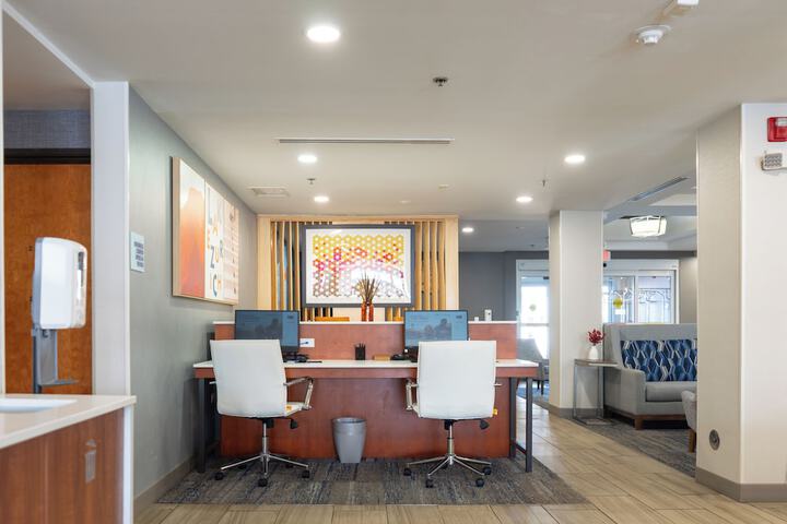 Holiday Inn Express Hotel & Suites a Lake Zurich-Barrington by IHG