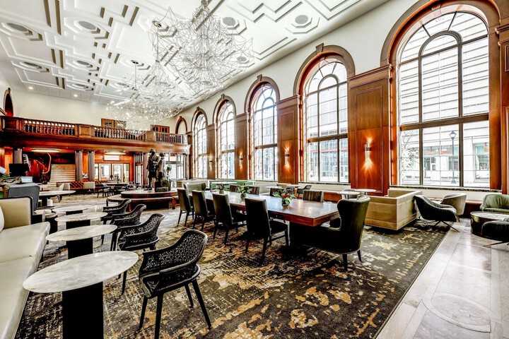 Hotel Fort Des Moines Curio Collection by Hilton