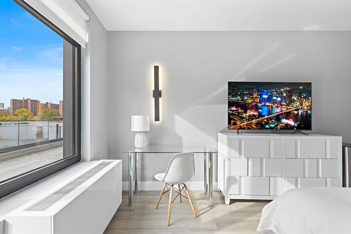 Global Luxury Suites at the Arches