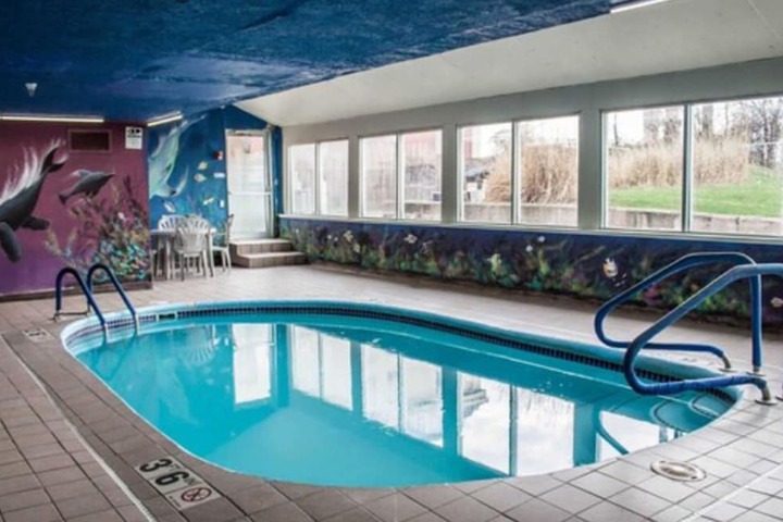 Pool 7 of 55