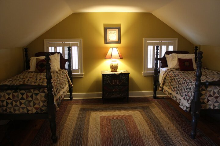 Room 34 of 65