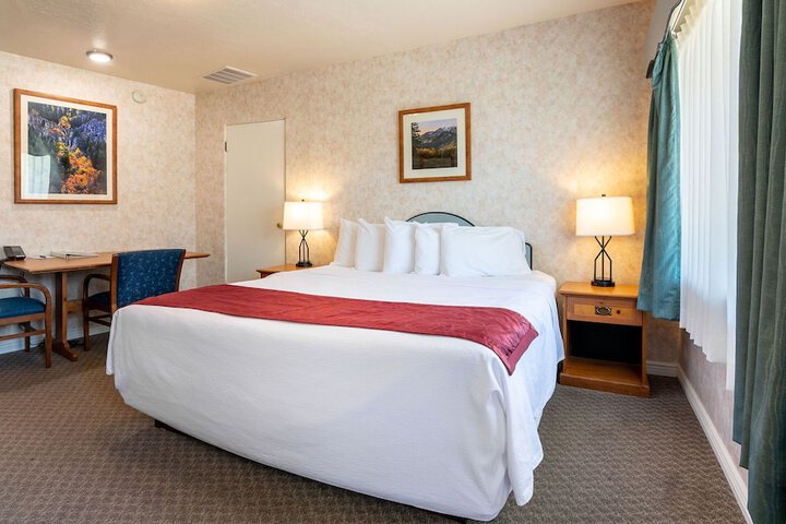 Room 43 of 49
