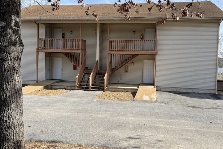 Crown Point Resort