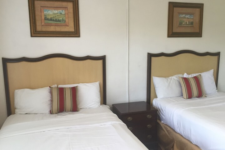 Room 14 of 24