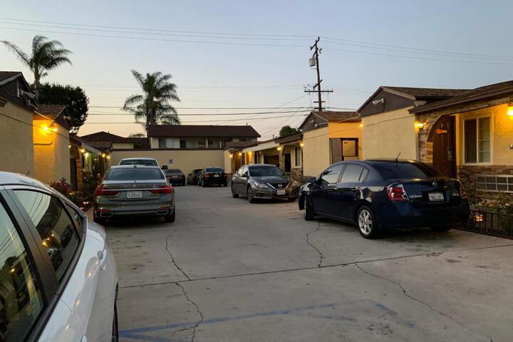 Apache Inn