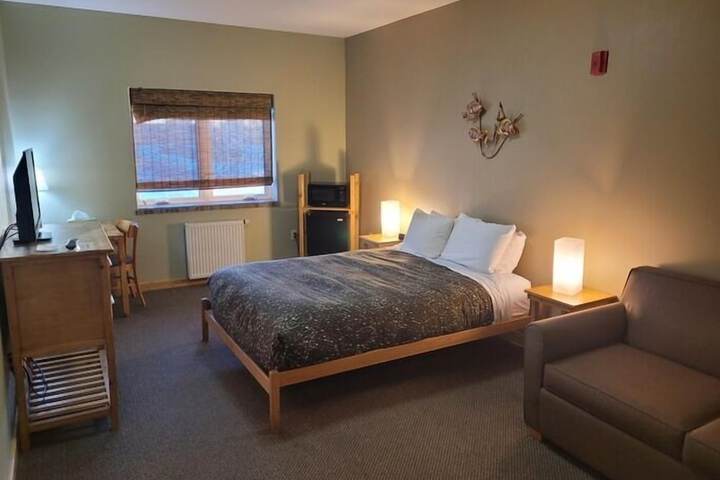 Room 16 of 18