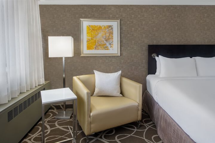 Crowne Plaza Kitchener-Waterloo by IHG