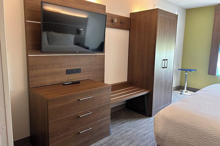 HOLIDAY INN EXPRESS & SUITES REIDSVILLE by IHG