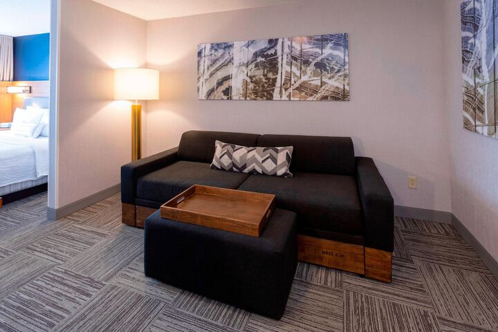 Room 26 of 34